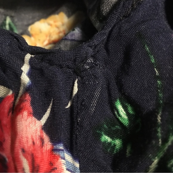 Lightweight Floral Kimono - Picture 4 of 4